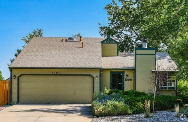 Building Photo - 1300 Casa Grande Blvd