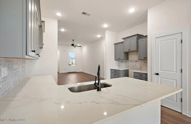 Building Photo - 738 Coahoma Ct