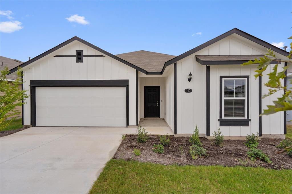 Primary Photo - 110 Keltic Dr