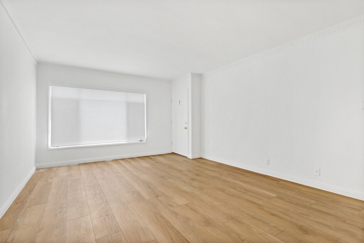 Larrabee One Apartments in West Hollywood, CA