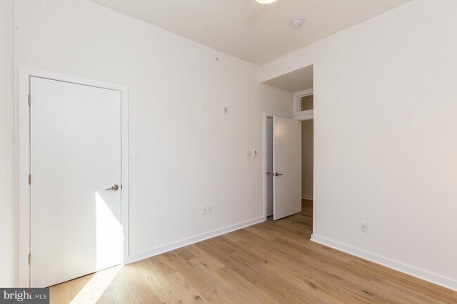 Building Photo - 1416 Frankford Ave