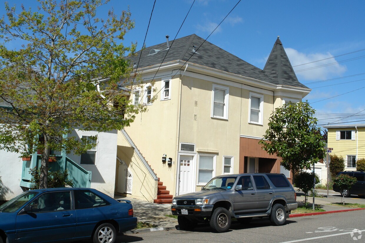 Foto del edificio - 2100-2104 California St