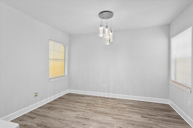 Foto del edificio - 8550 Argyle Business Loop