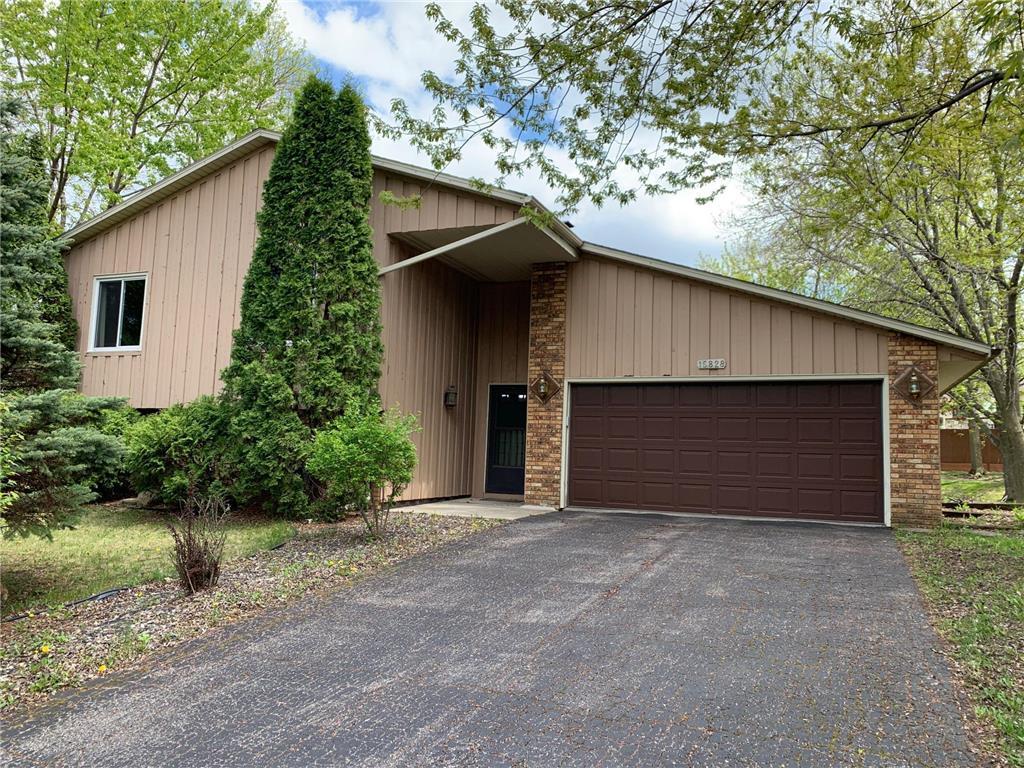 15828 Harwell Ave, Apple Valley, MN 55124 House Rental in Apple Valley, MN