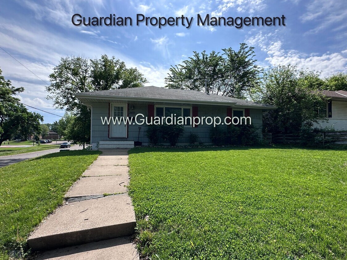 Foto del edificio - St Louis Park Single Family Home, Hardwood Floors, Office, Available June