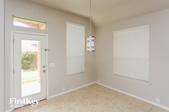 Building Photo - 2744 Cedar Ridge Ln