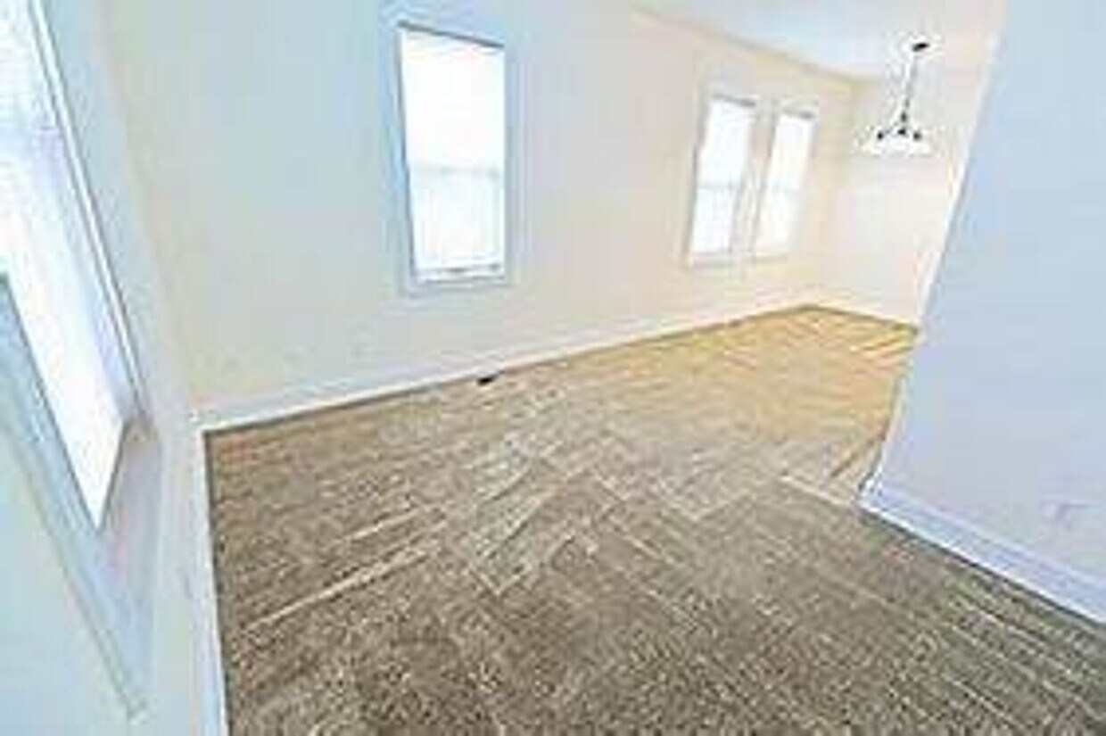 Foto del edificio - One bedroom close to downtown!