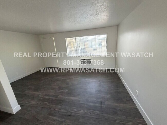 Building Photo - 1150 East Garfield-