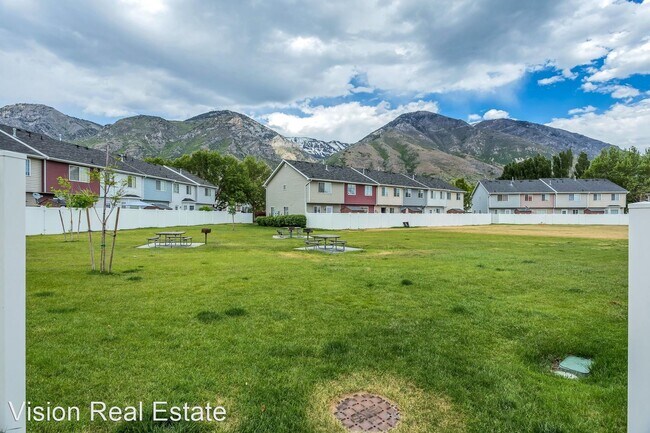 Building Photo - 3 br, 1.5 bath House - 1007 Eastgate Drive