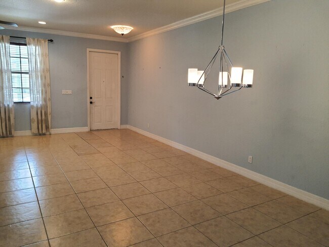 Building Photo - 1029 NW 18th Ave