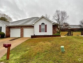 Building Photo - 128 Kings Ridge Dr