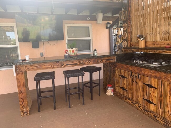 Building Photo - 19558 NW 50th Ct