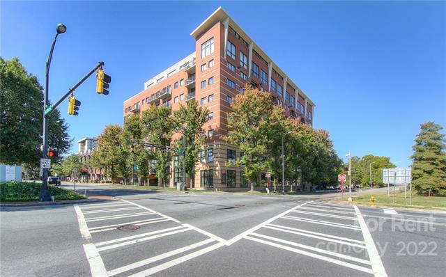Foto principal - 715 S Church St
