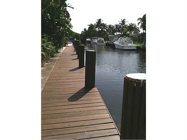 Foto del edificio - 1433 NW 10th St