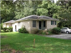 Building Photo - 1655 Pearlott St