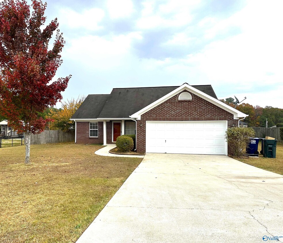 Primary Photo - 213 Calla Lily Dr