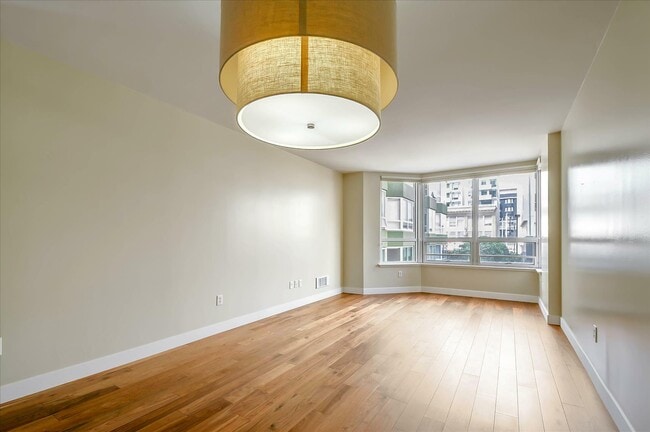 Foto del edificio - 650 Turk St