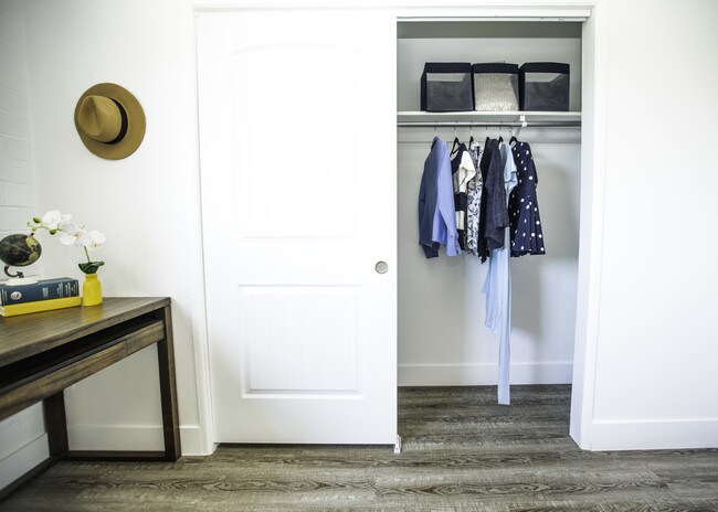 Equinox On Prince Apartments Tucson Az Apartments Com