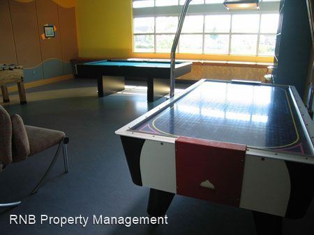 Building Photo - 3 br, 3 bath House - 789 Courtyards Loop