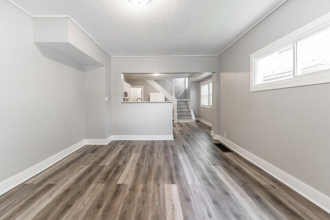 Foto del edificio - 3418 N Capitol Ave