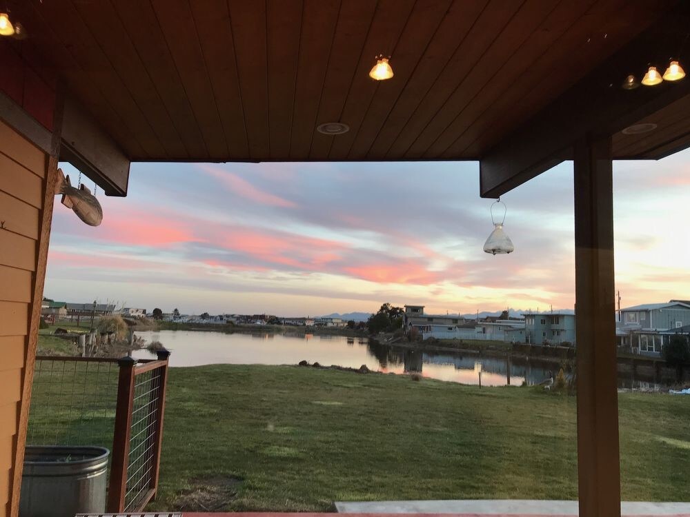 Building Photo - Lagoon Point Waterfront Home with Hot Tub