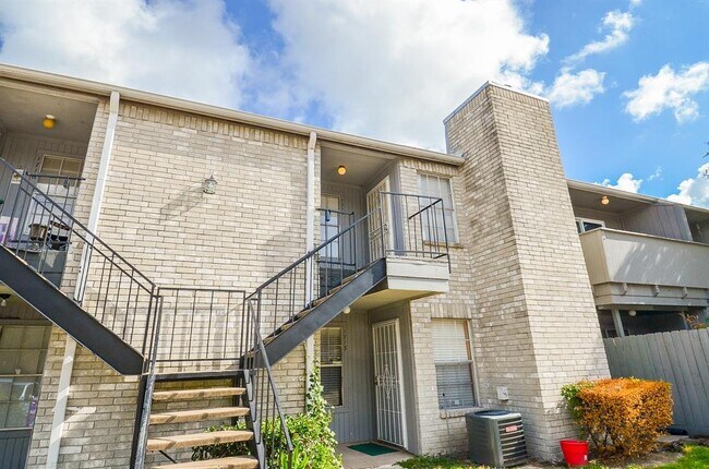 Foto del edificio - 9700 Leawood Blvd