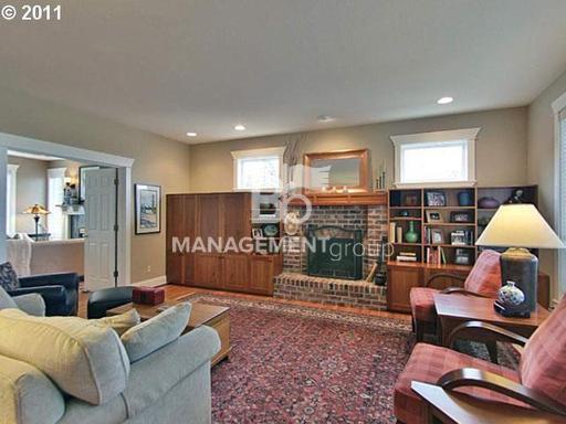 Foto del edificio - High-End Premium Forest Heights Property w...