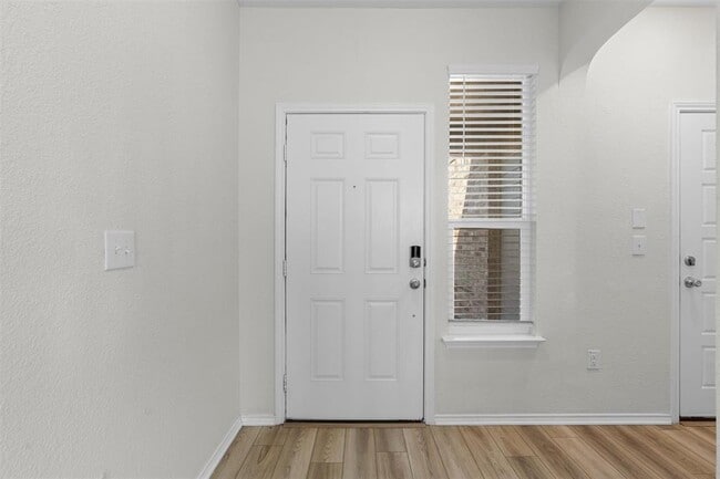 Building Photo - 7705 Song Sparrow Dr.