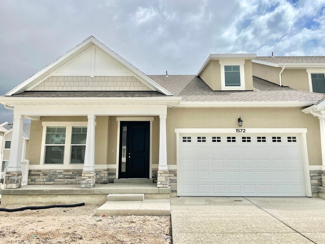 Foto principal - Gorgeous Lehi Home at The Exchange!