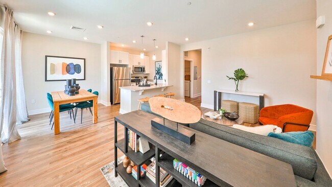 Building Photo - The Oaks at Copper Chase