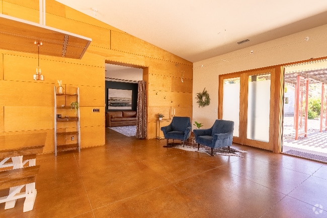 Building Photo - 9411 Vista Aleta
