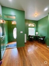 Building Photo - 2039 E Lombard St