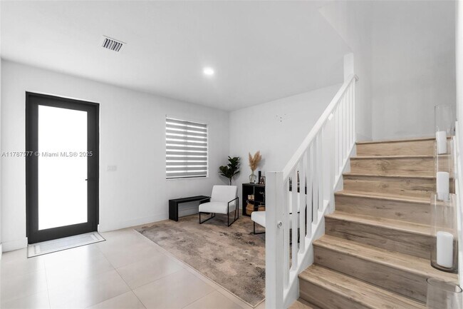 Foto del edificio - 15737 SW 136th Terrace