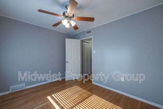 Foto del edificio - 2507 S Big Bend Blvd