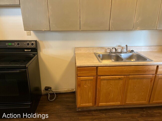Building Photo - 3 br, 1 bath House - 1008 S. Eugene