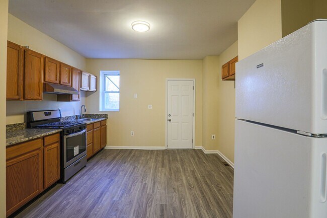 Building Photo - 1769 Montpelier St