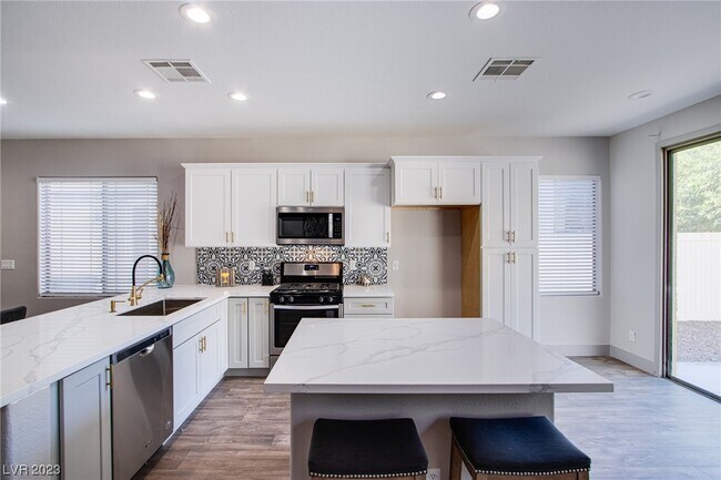 Foto del edificio - 5441 N Sun Prairie St