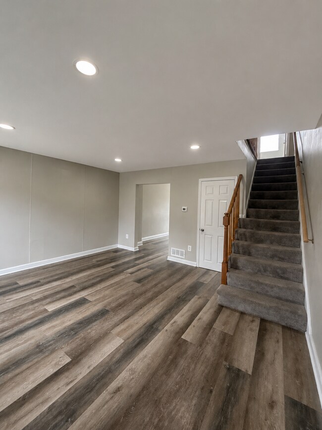Foto del edificio - 2138 Firethorn Rd