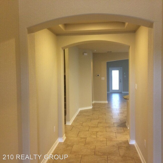 Building Photo - 4 br, 3 bath House - 18007 MUIR GLEN
