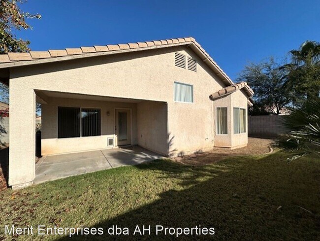 Building Photo - 4 br, 2 bath House - 5745 E GARNET AVE