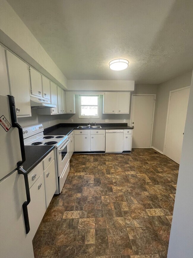 Foto del edificio - Cozy 2-Bedroom Townhome in West Knoxville!!