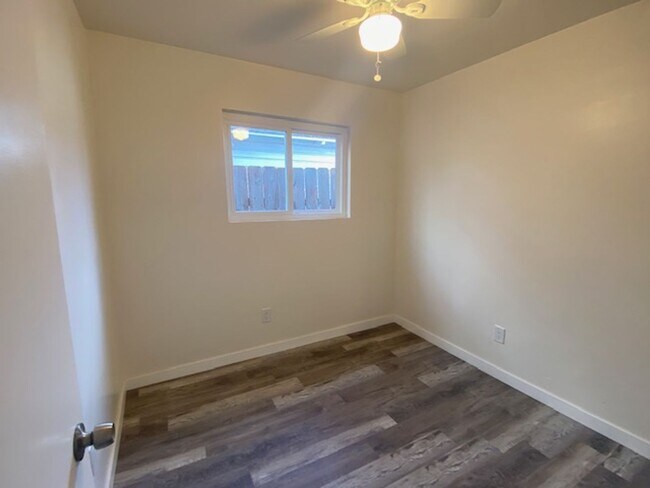 Building Photo - 8320-8322 Fresno Avenue