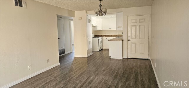 Foto del edificio - 1083 Circle City Dr