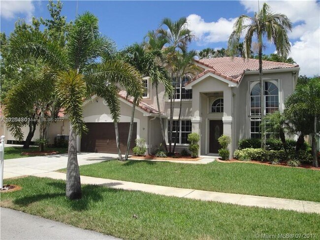 Building Photo - 561 SW 178th Way