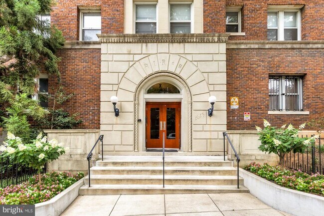 Foto del edificio - 1615 Kenyon St NW