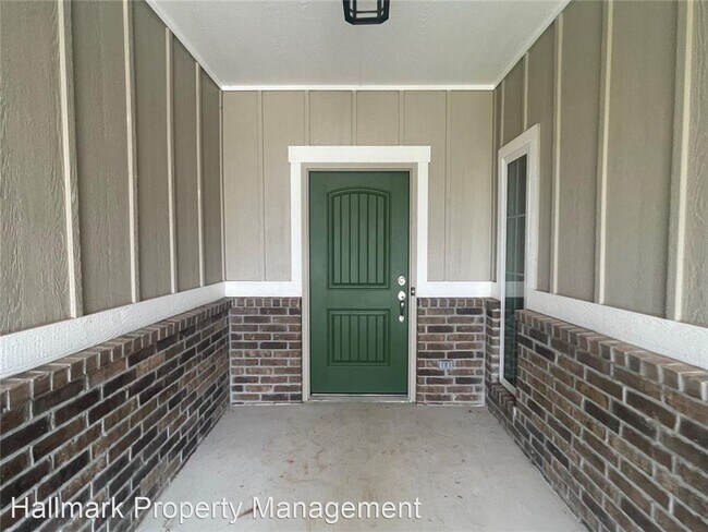 Building Photo - 4 br, 2 bath House - 585 Hackberry Ln.
