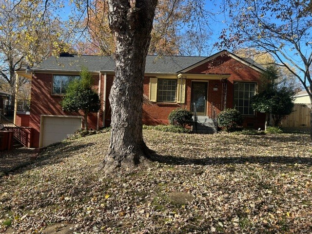 Foto principal - 316 Tamworth Dr