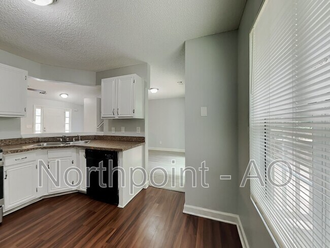 Foto del edificio - 3512 Baroney Ln SW