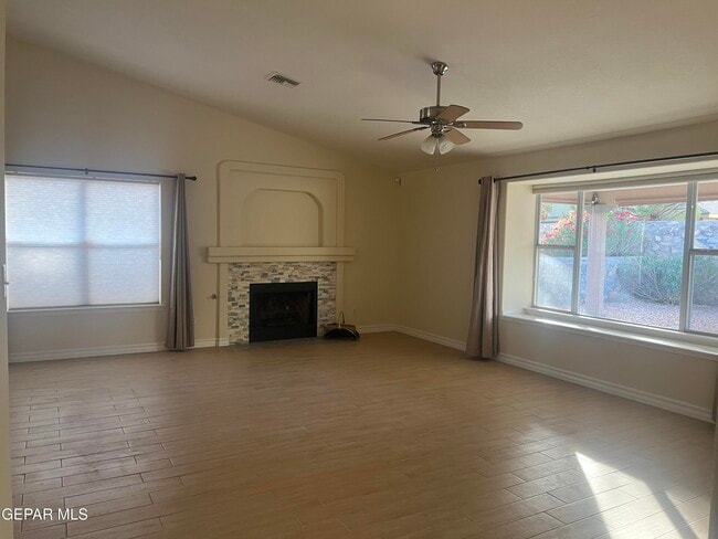 Building Photo - 7065 Tierra Roja St