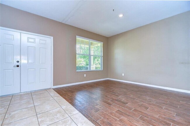 Building Photo - 5365 Shasta Daisy Pl